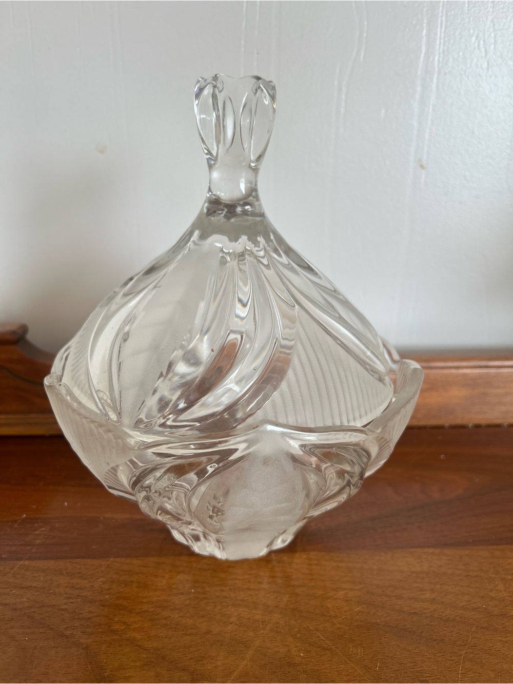 Vintage Avitra Monte Carlo 24% Lead Crystal Lidded Candy Dish